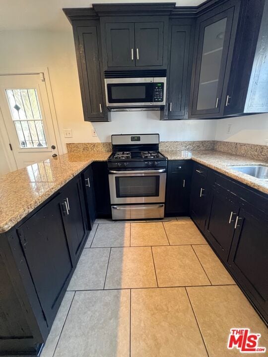 Building Photo - 1282 S Highland Ave