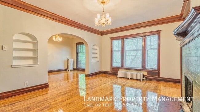 Building Photo - 5227 S Dorchester Ave