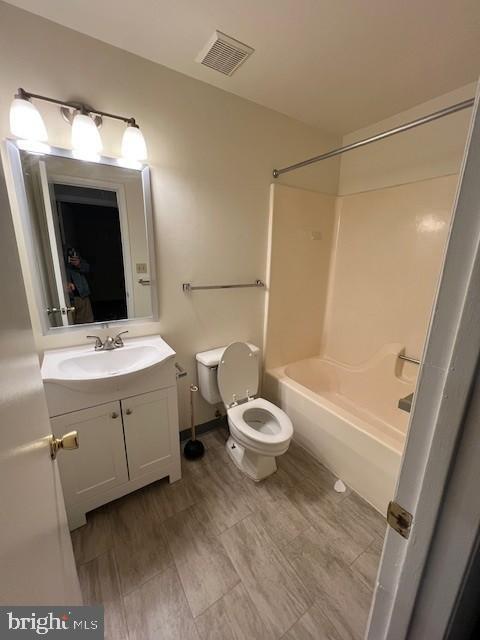 Building Photo - 51 Depaul St