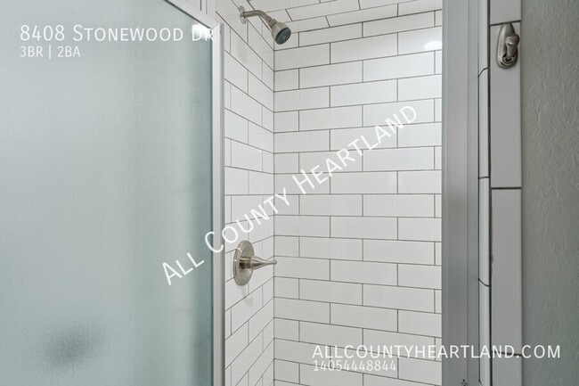 Building Photo - 8408 Stonewood Dr