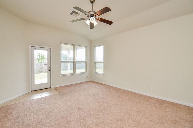 Building Photo - 16608 Spirit Lake Ct