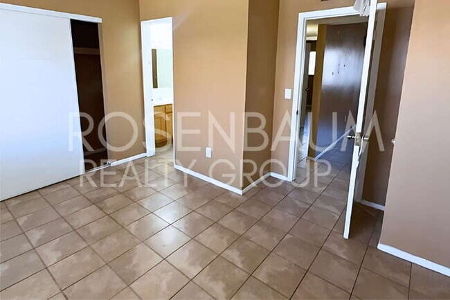 Building Photo - 3313 W Harmont Dr