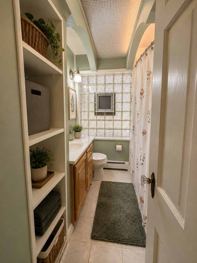 Building Photo - Charming 3BR/2BA Wauwatosa Home Near Parks & Shopping