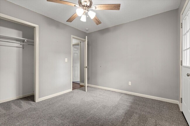 Building Photo - 1204 Timesville Rd