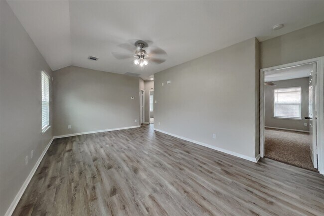 Building Photo - 19203 Canaras Ct