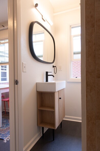 New bath vanity - 701 NE 28th Ave