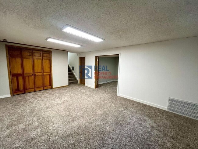 Building Photo - 4085 Host Ln