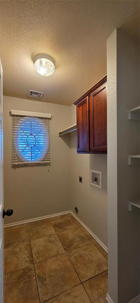 Building Photo - 913 Desert Trail