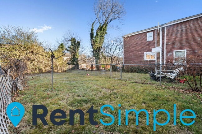 Building Photo - 317 Prince Edward St