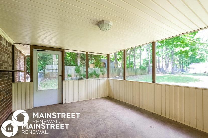 Building Photo - 115 Pleasant Valley Rd