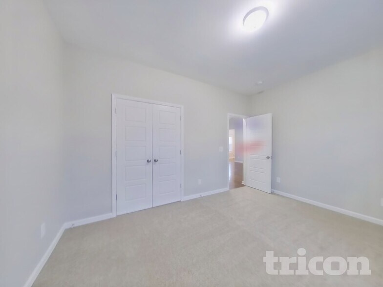 Building Photo - 809 Ellyson Dr