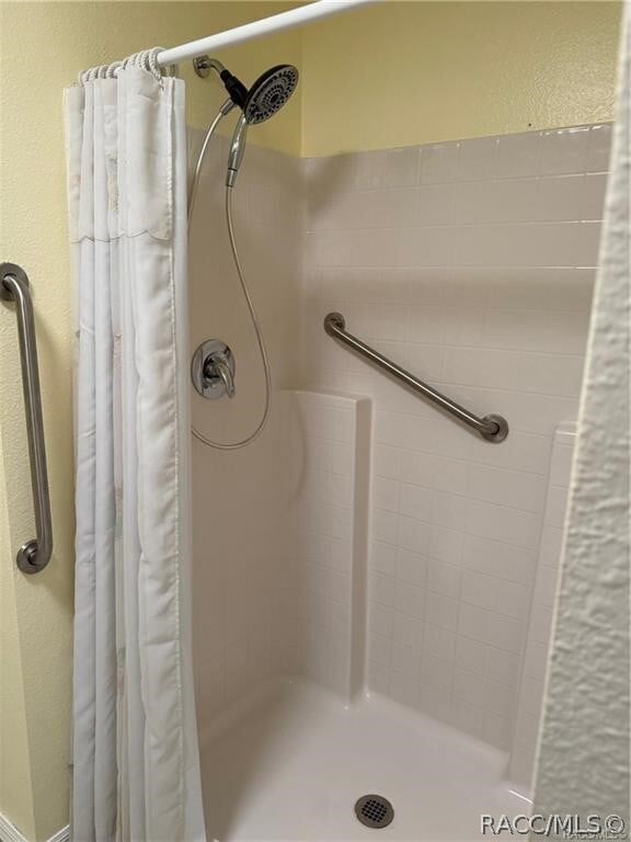 Building Photo - 3 Lindwood Ct