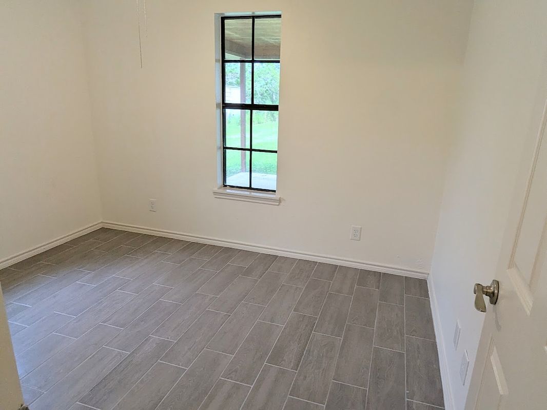 Building Photo - 29733 Share 28 Rd