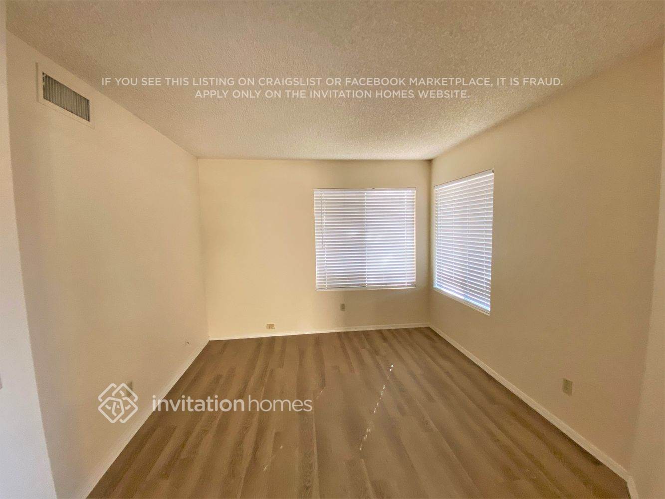 Building Photo - 73 S Sunflower Ct