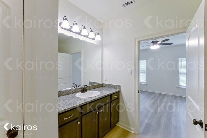 Building Photo - 207 Foggy Ln