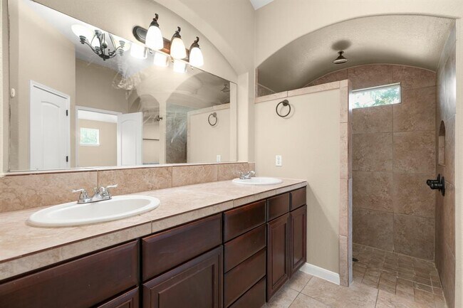 Building Photo - 122 Legends of Hutto Tr