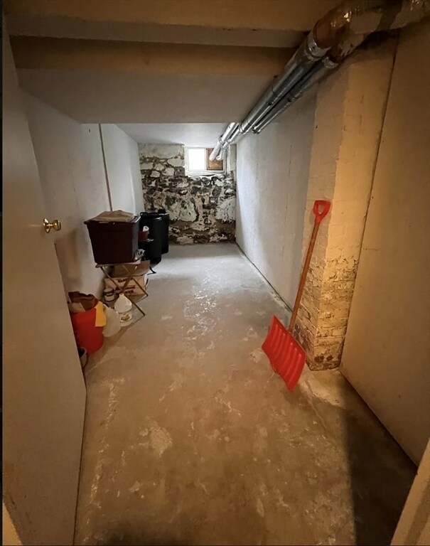 Building Photo - 146 Clifton St