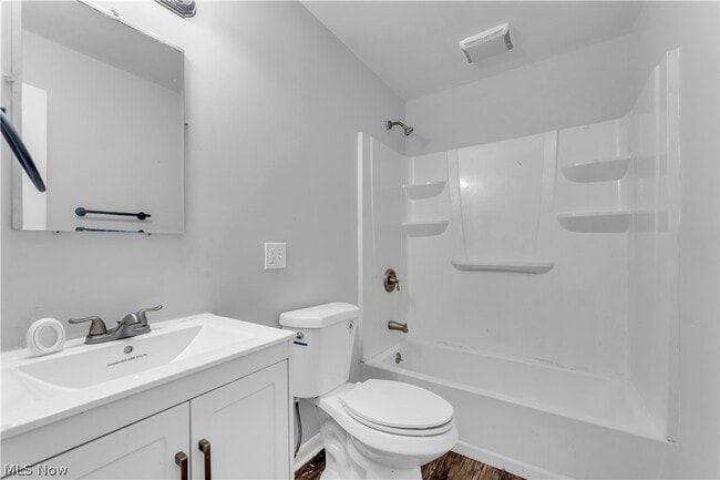 Building Photo - 18304 Garden Blvd