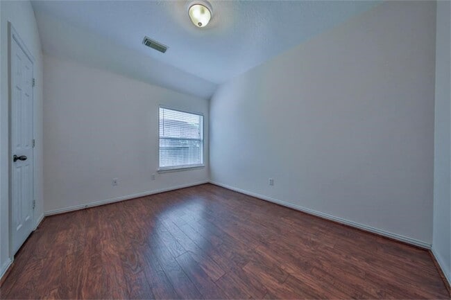 Building Photo - 13803 Sherburn Manor Dr