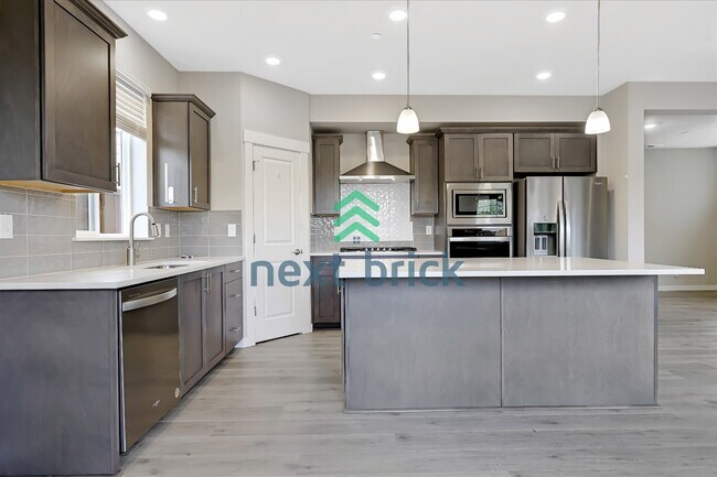 Building Photo - Spacious 5-Bedroom Retreat in Bothell with 2.5 Baths and 2335 Sq Ft of Comfort!