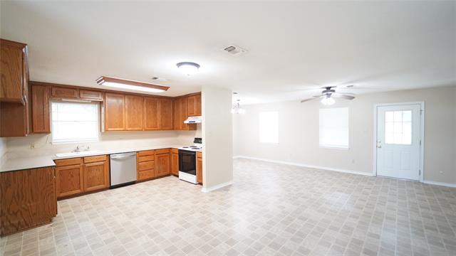 Building Photo - 303 E 2nd St