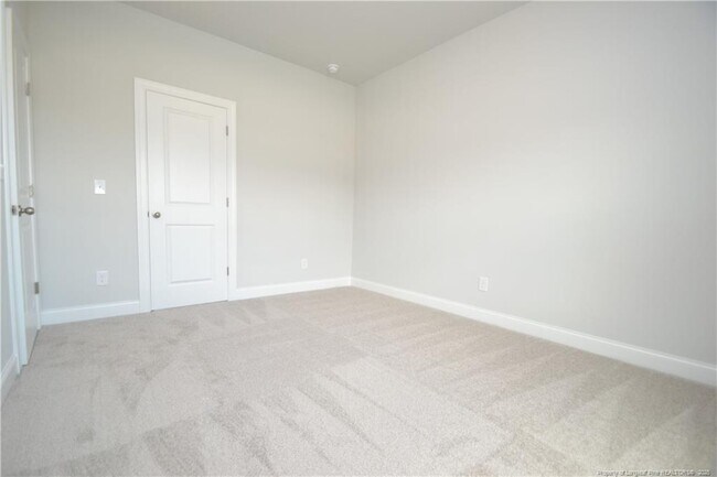 Building Photo - 817 Portland Rose Dr