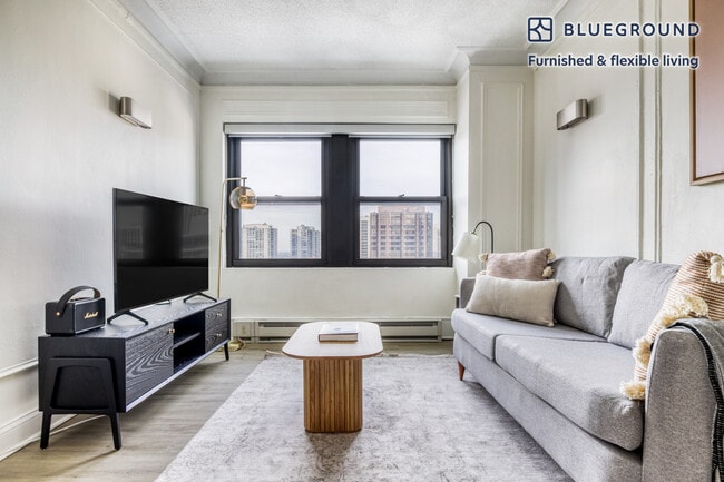 Building Photo - 1400 N Lake Shore Dr