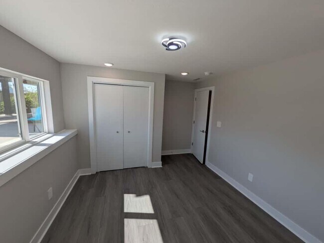 Building Photo - 1217 W Kimberlite Ct