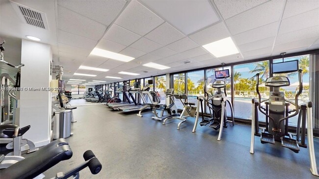 Building Photo - 10185 Collins Ave