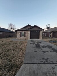 Building Photo - 719-713 13th St