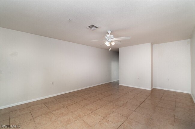 Building Photo - 9430 Ivy Brook Run