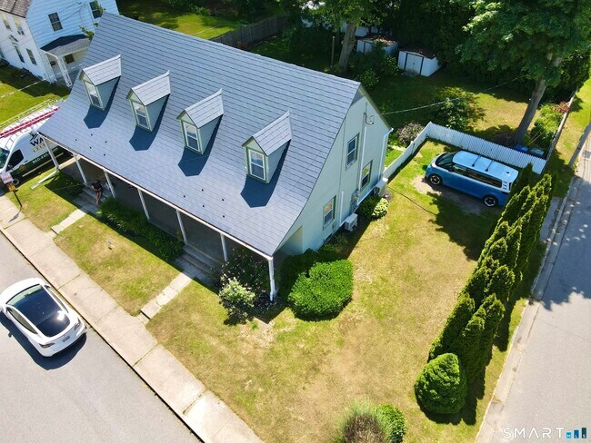 Building Photo - 69 Morse Ave