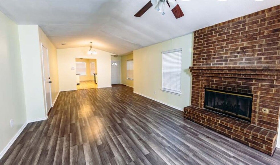 Building Photo - 11403 Red Feather Ln