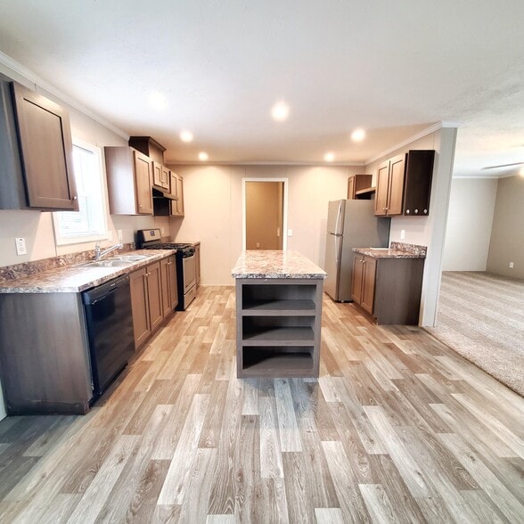 Building Photo - 9339 Starboard Dr