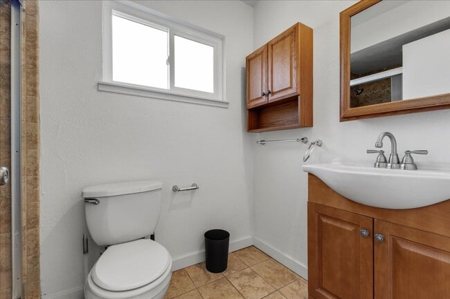 Building Photo - Three bedroom Carmel Home near ocean - Early May