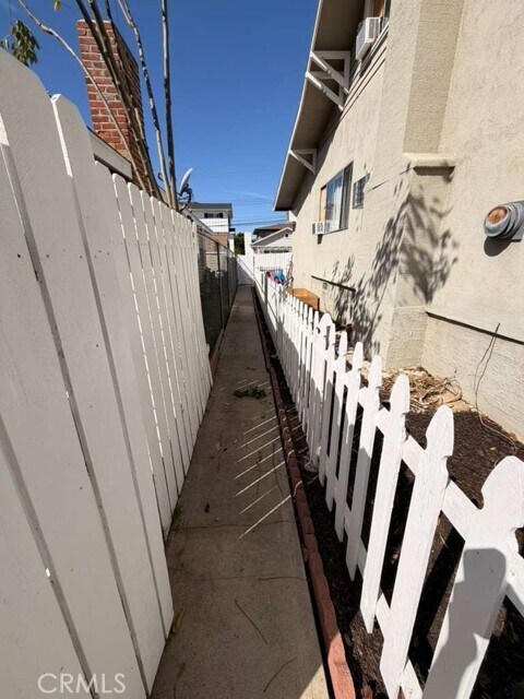 Building Photo - 7641 Washington Ave