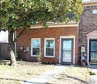 Building Photo - 101 Cresent Circle