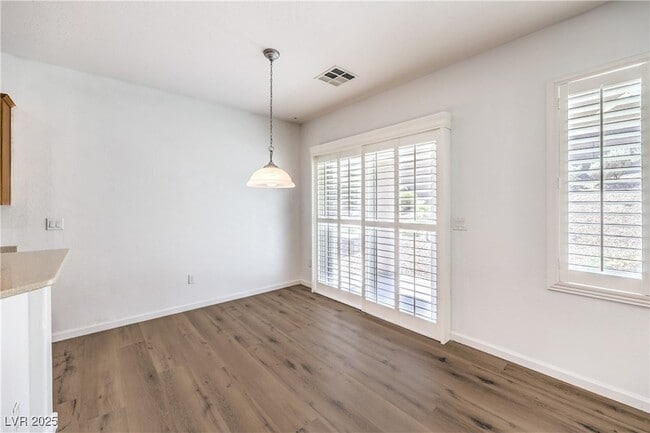 Building Photo - 2535 Jada Dr