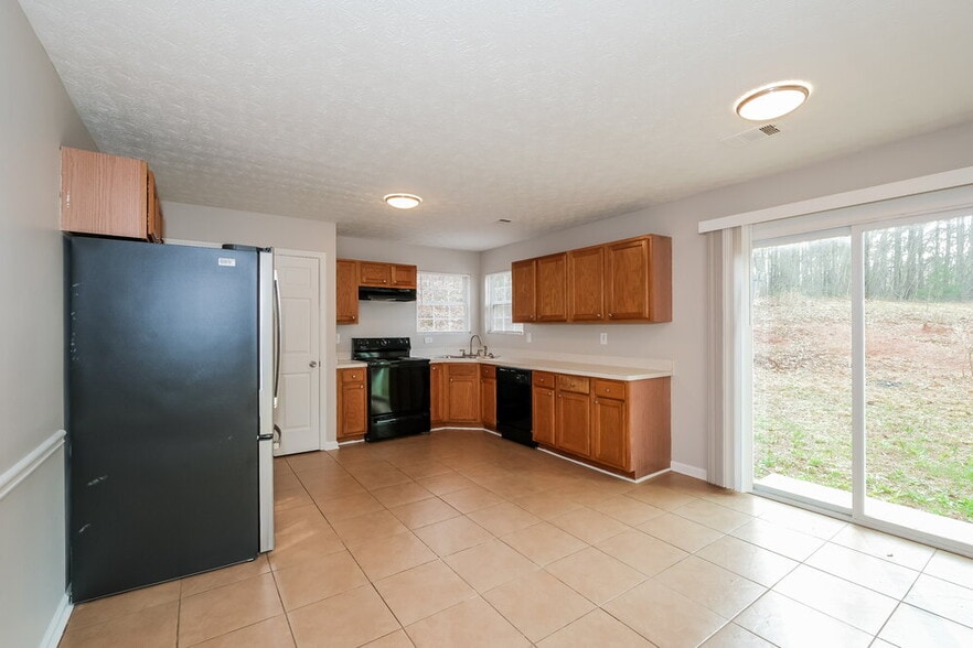 Building Photo - 458 Old Tree Dr