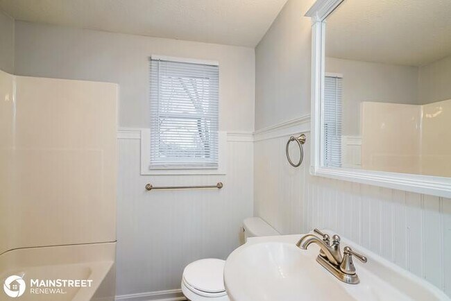 Building Photo - 1120 RACHEL DR, LOUISVILLE, KY 40219