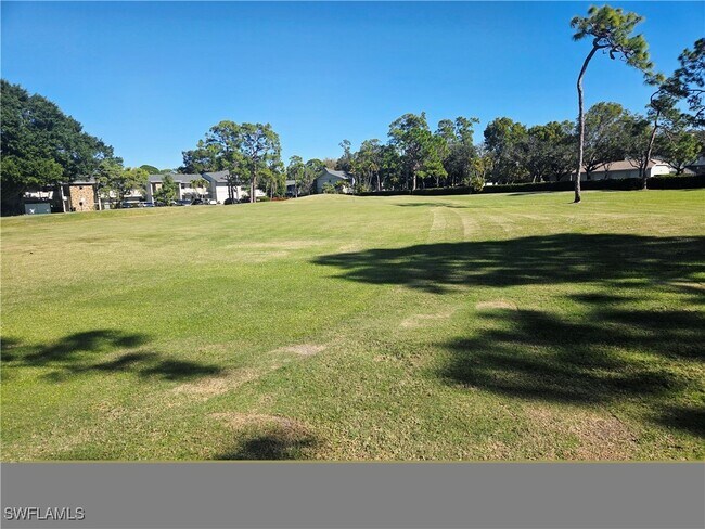 Building Photo - 22161 Tallwood Ct