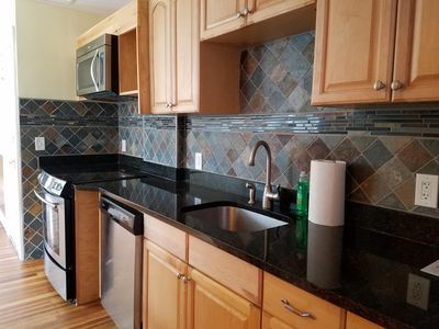 Building Photo - 173 High St