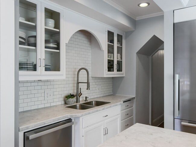 Building Photo - Mediterranean Oasis: Pre-Leasing Now!