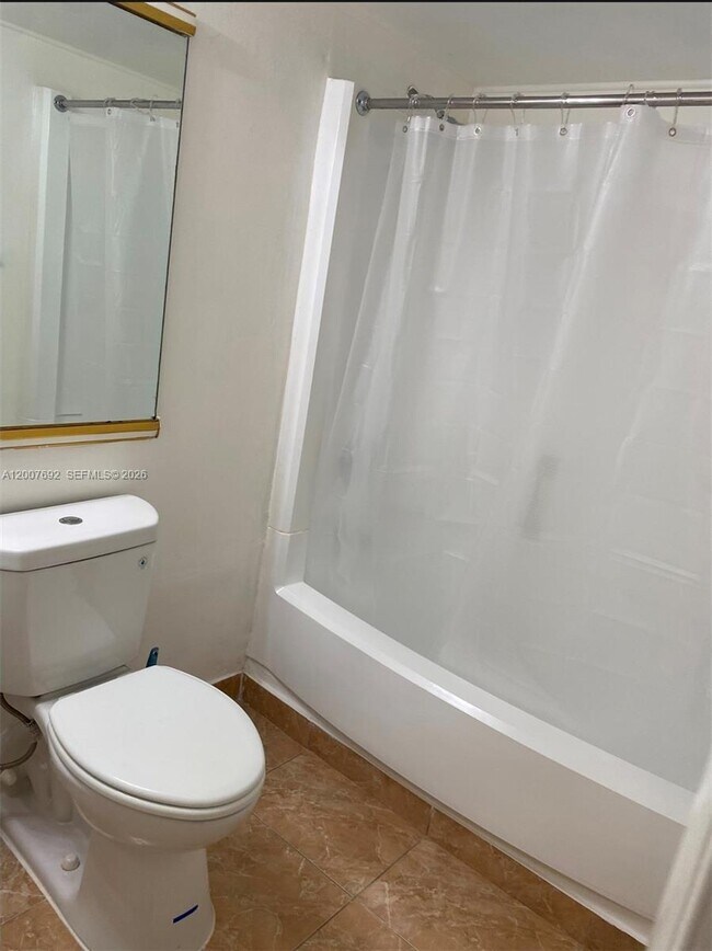 Building Photo - 14201 N Kendall Dr