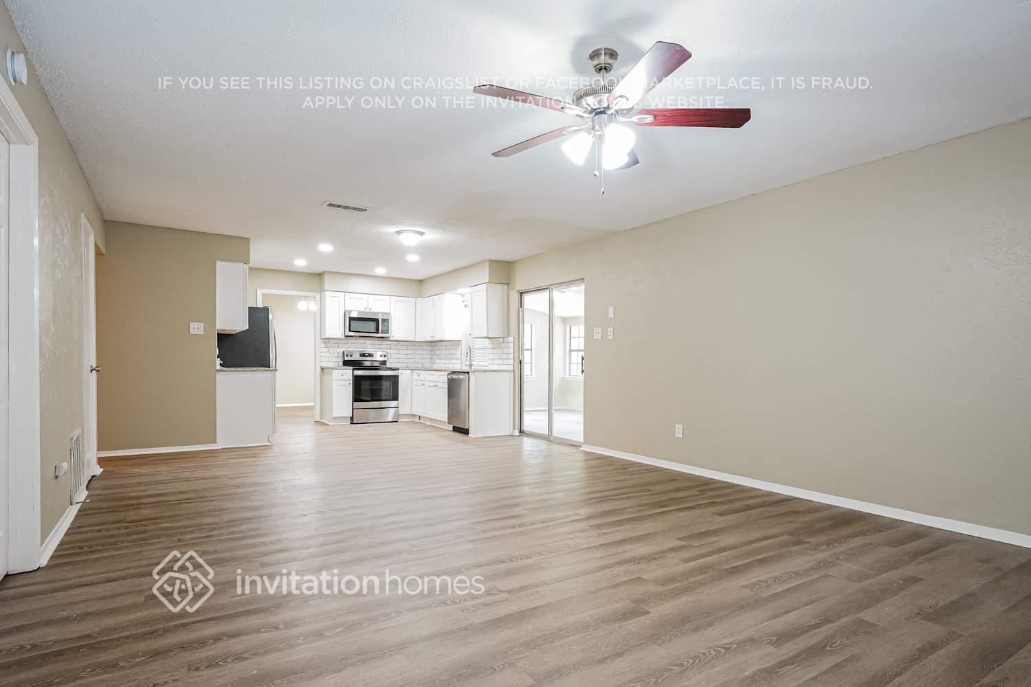 Building Photo - 3921 Willow Run Dr