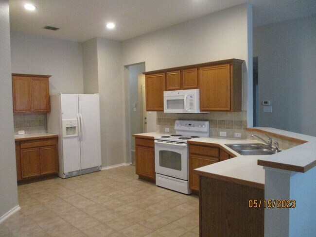 Building Photo - 5413 Chinkapin Ln