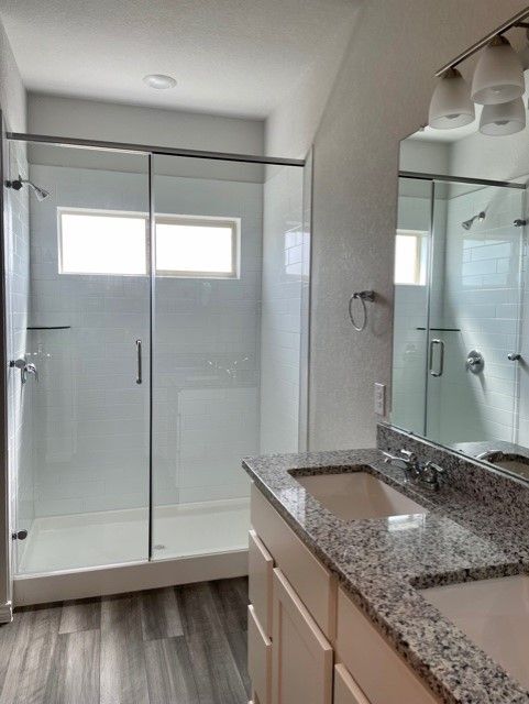 Building Photo - 1312 McQueeny Dr