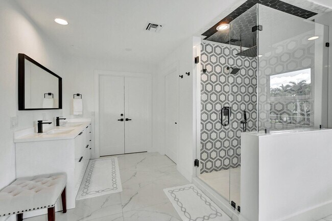 Building Photo - 7477 Campo Florido