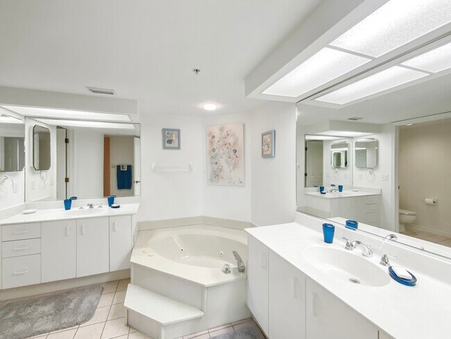 Building Photo - 6650 Sunset Way