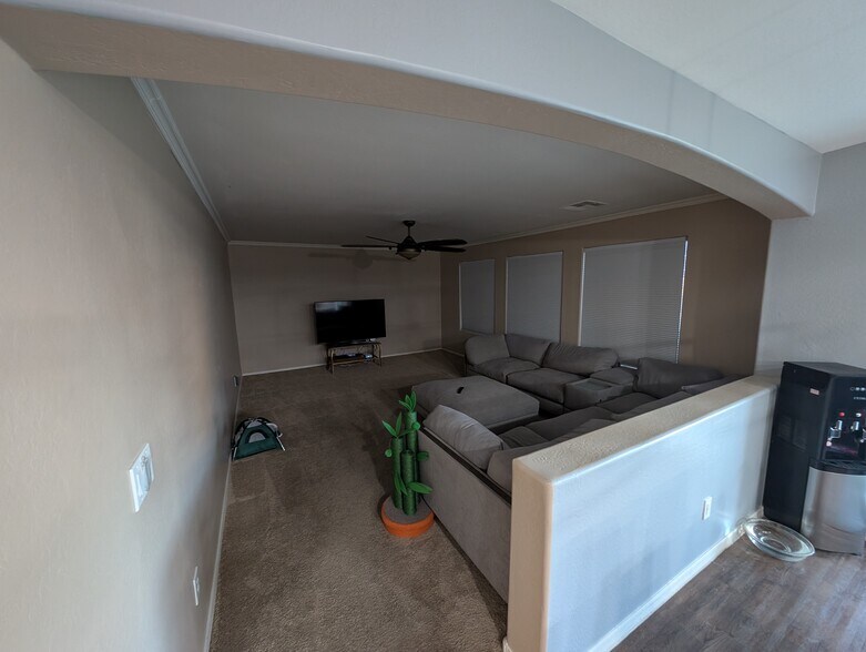 Building Photo - 17237 W Ashley Dr